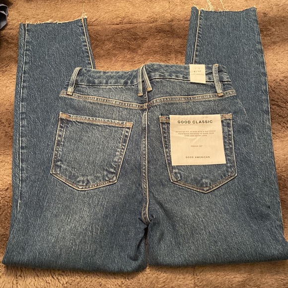 Good American jeans. Size 4/27. Inseam 28. With tags. - Picture 3 of 5